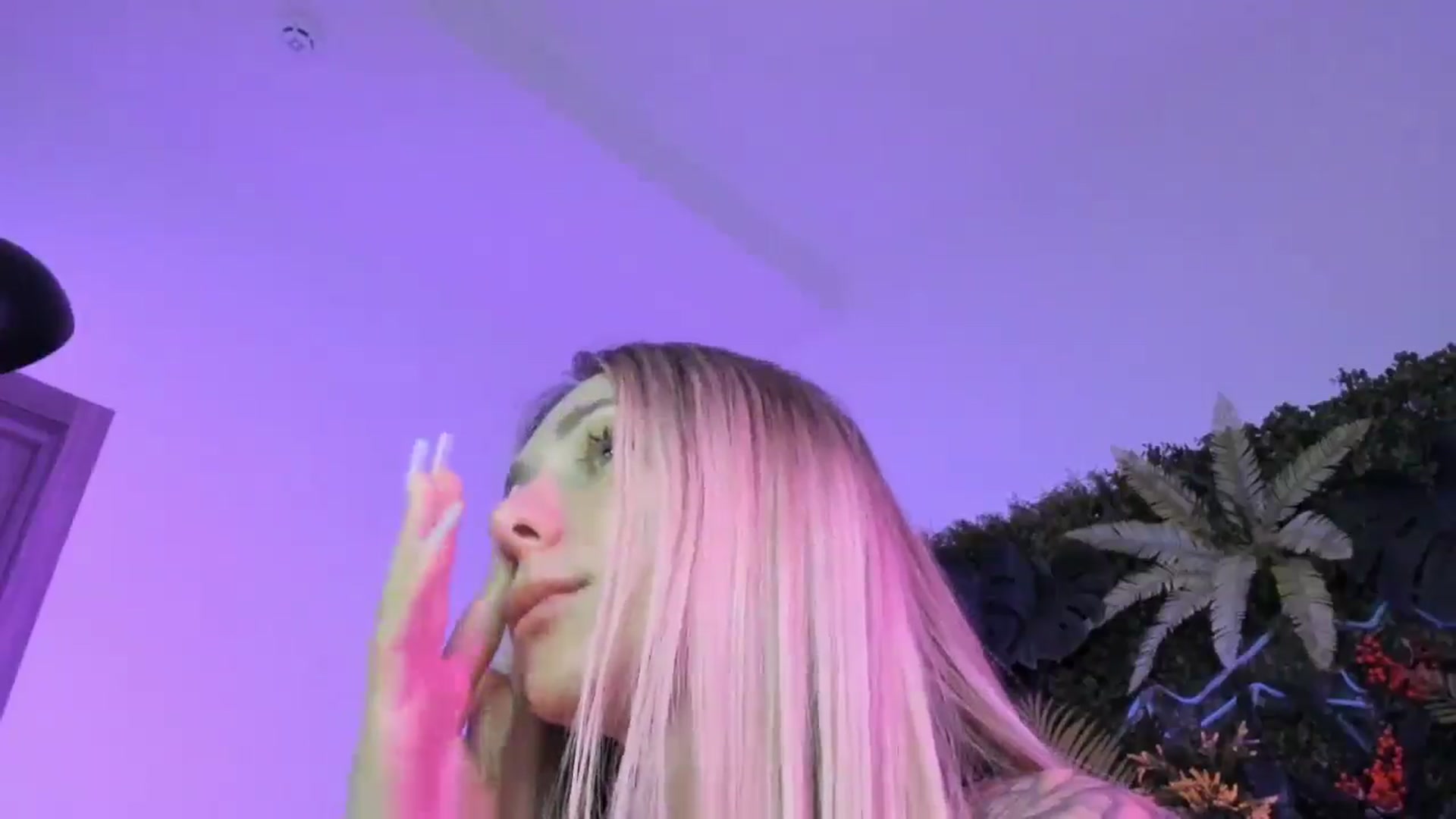 Horny_Blond video thumbnail