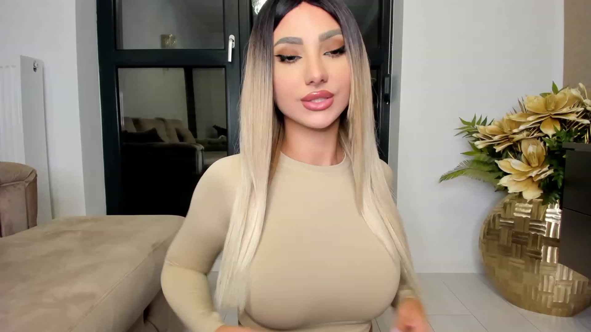 HONEY_A video thumbnail