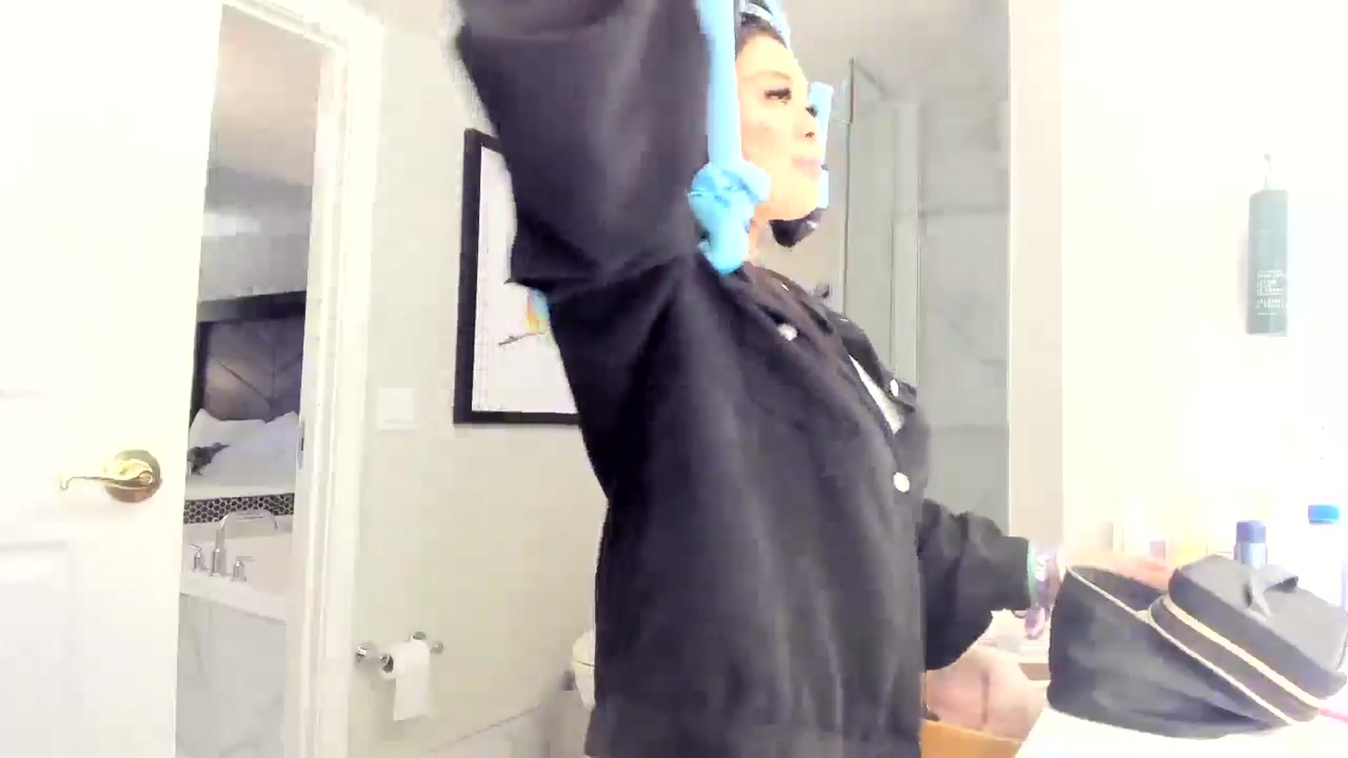 dolllface video thumbnail