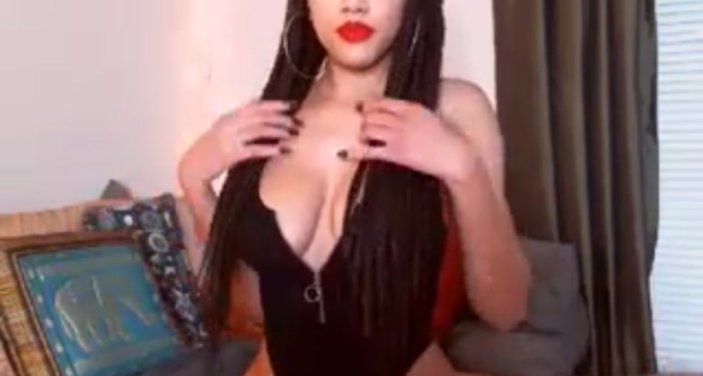 AvaDollxo video thumbnail