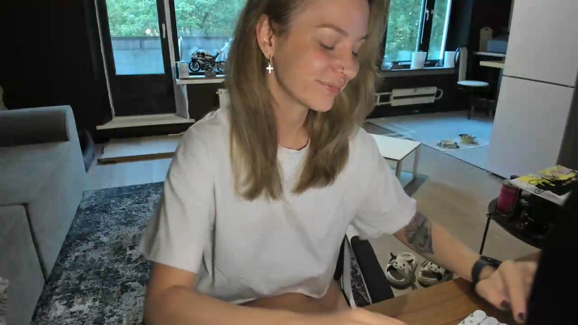 Qi_ra video thumbnail