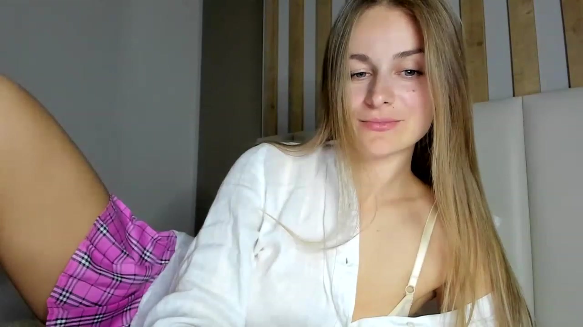 regular_girl video thumbnail