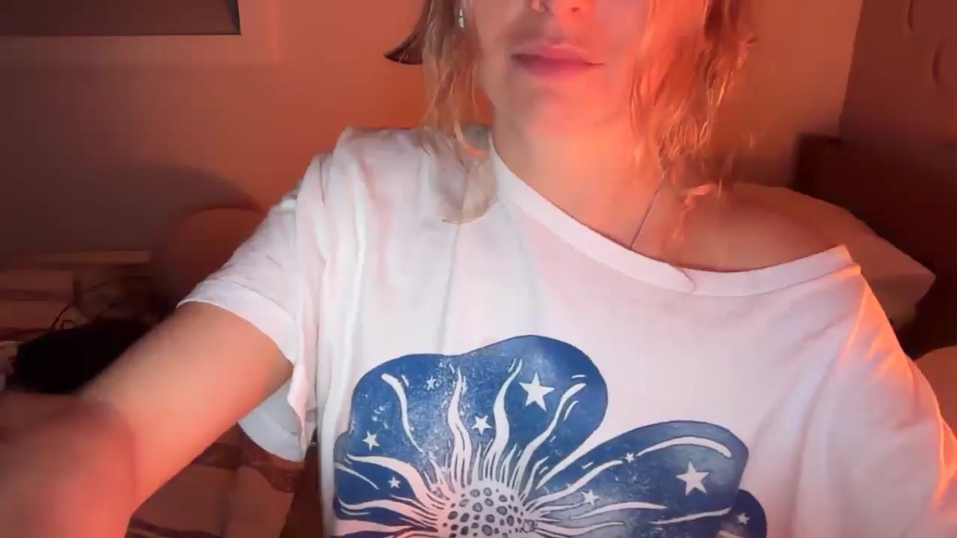Angeleska video thumbnail