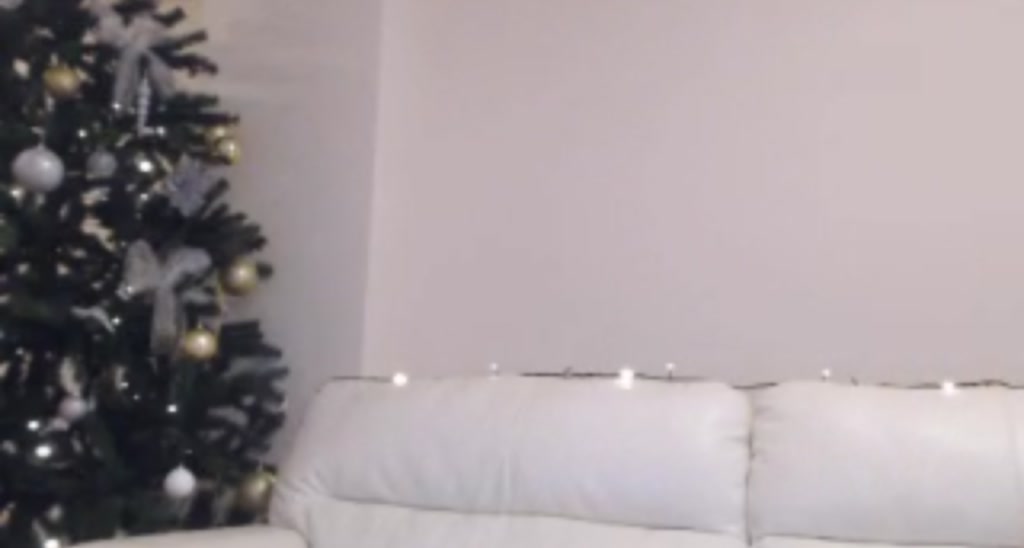 SssmileS video thumbnail