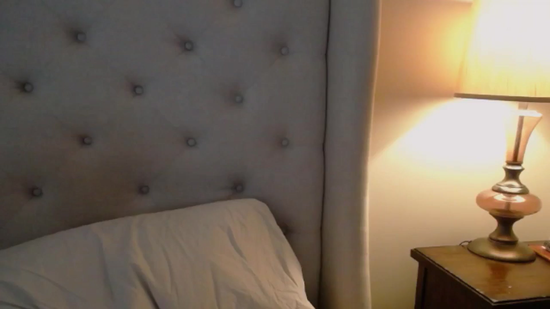 J0llye video thumbnail