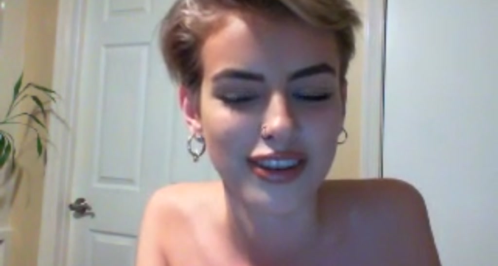 Elle_Honey video thumbnail