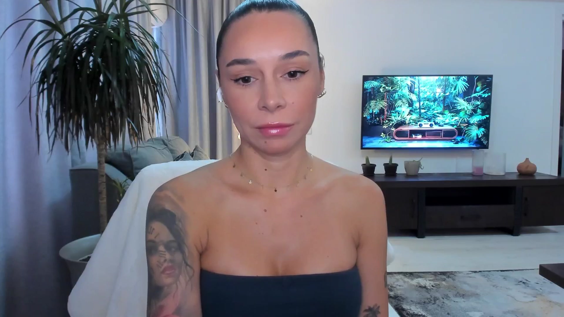 beatricebae video thumbnail