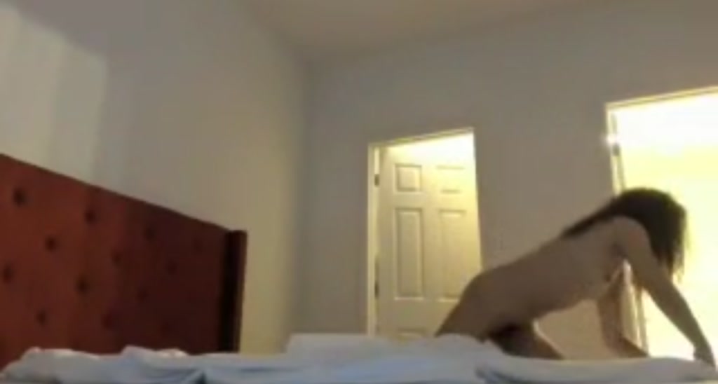 GoldenKittee video thumbnail