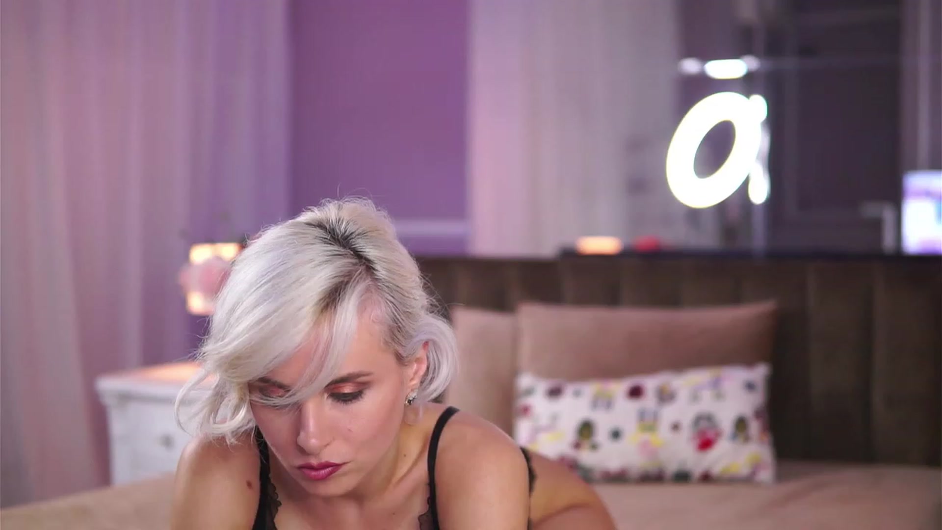 JenniferStoke video thumbnail