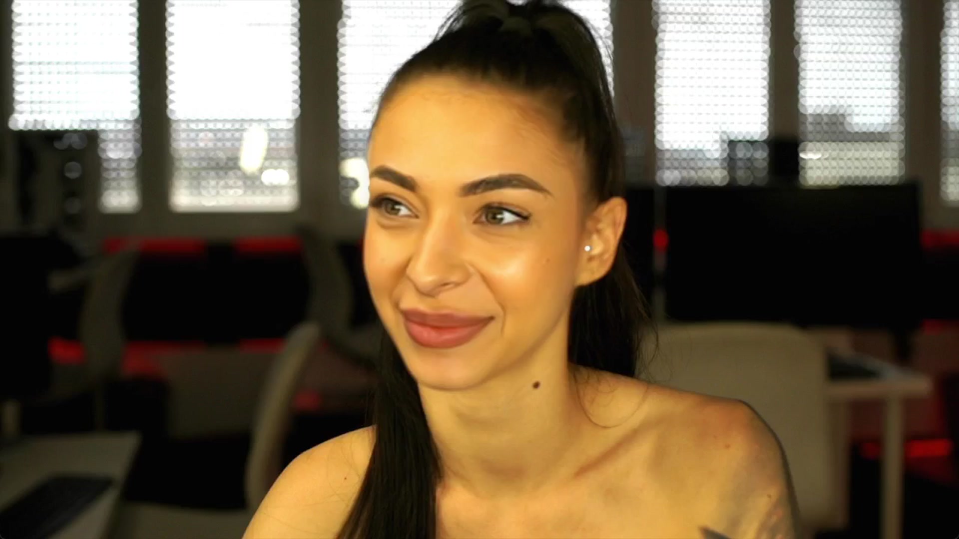 ClipPetite video thumbnail