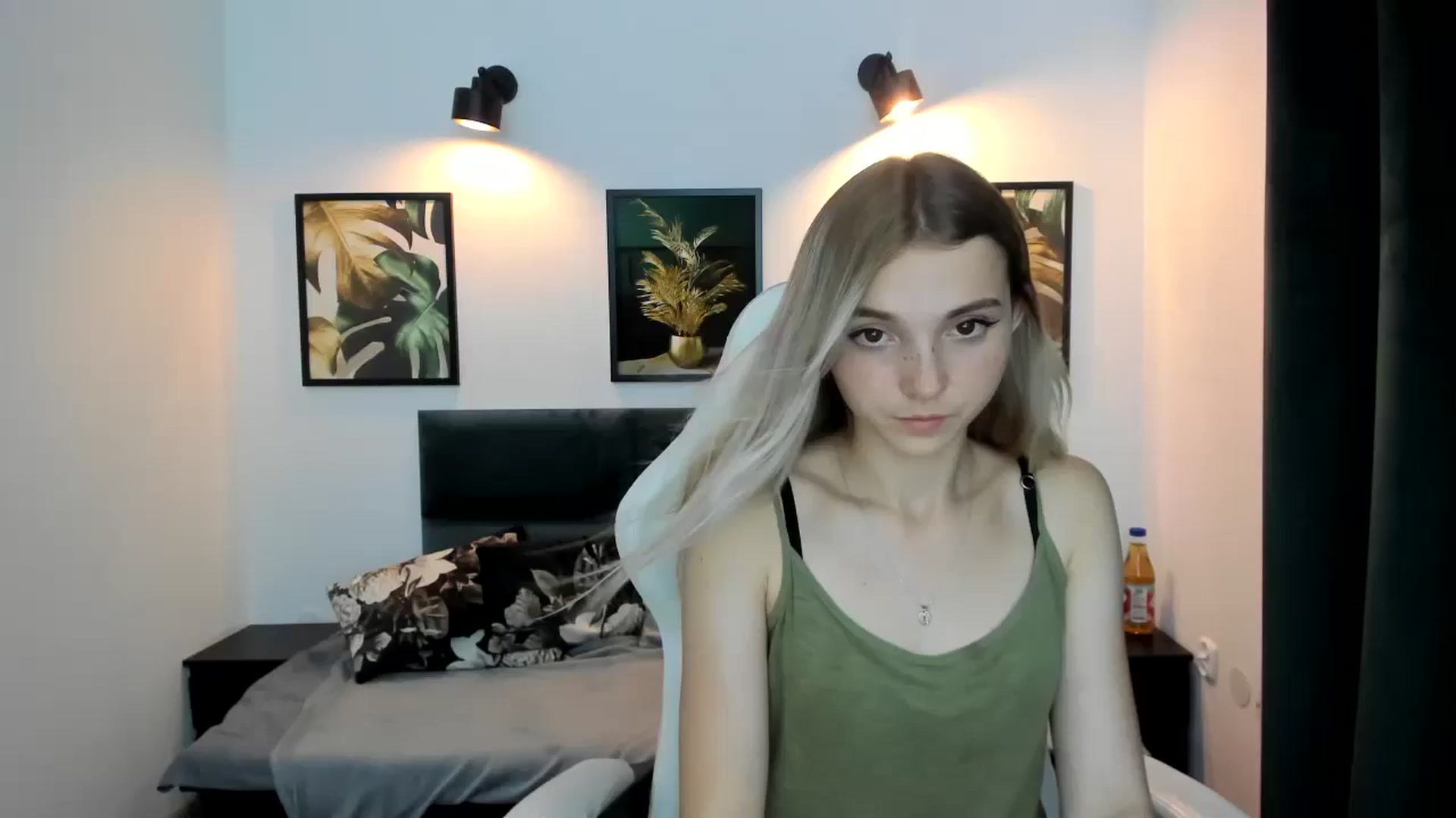 Daisyy video thumbnail