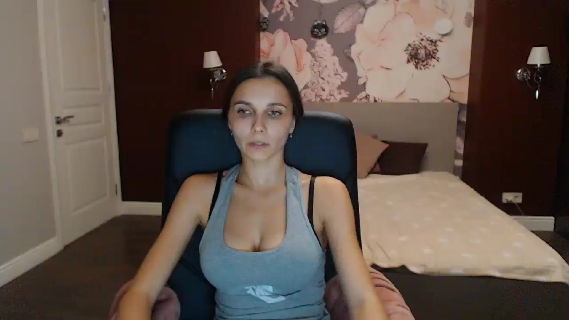 Karina_Mils video thumbnail
