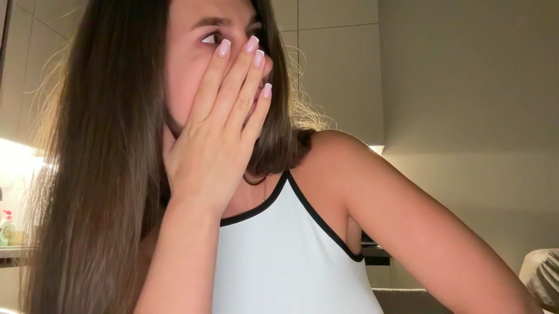 kissfreeze video thumbnail
