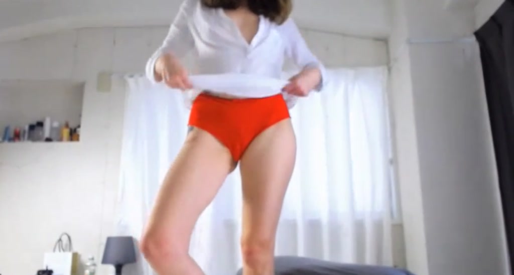 LilaBru video thumbnail