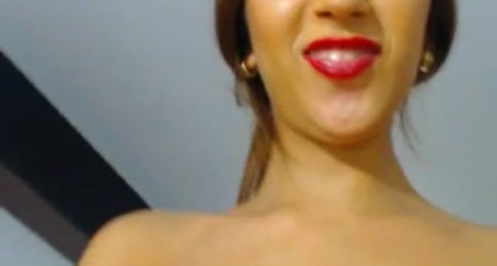 HotVixxxen video thumbnail