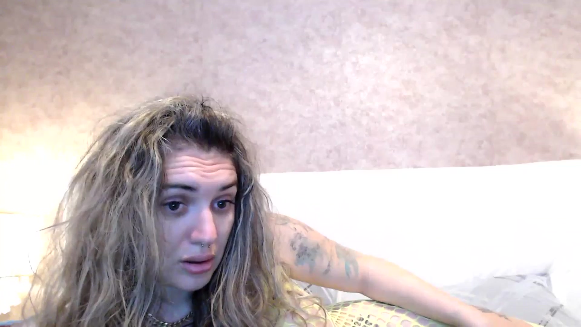 MissDivinna video thumbnail