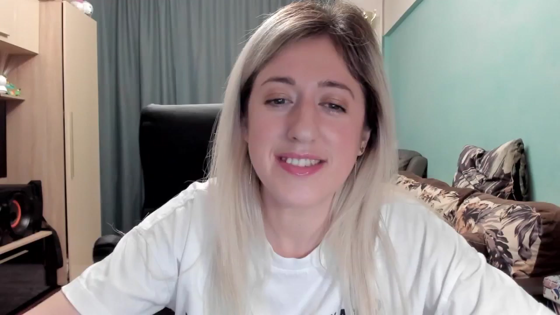 SweetDelia_ video thumbnail