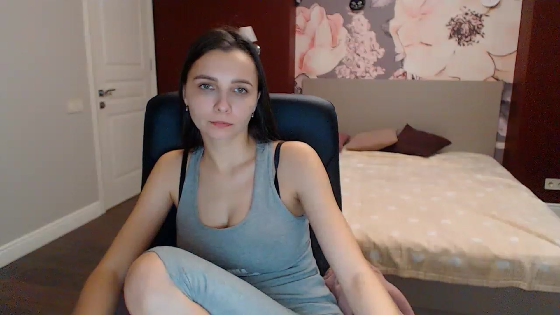 Karina_Mils video thumbnail