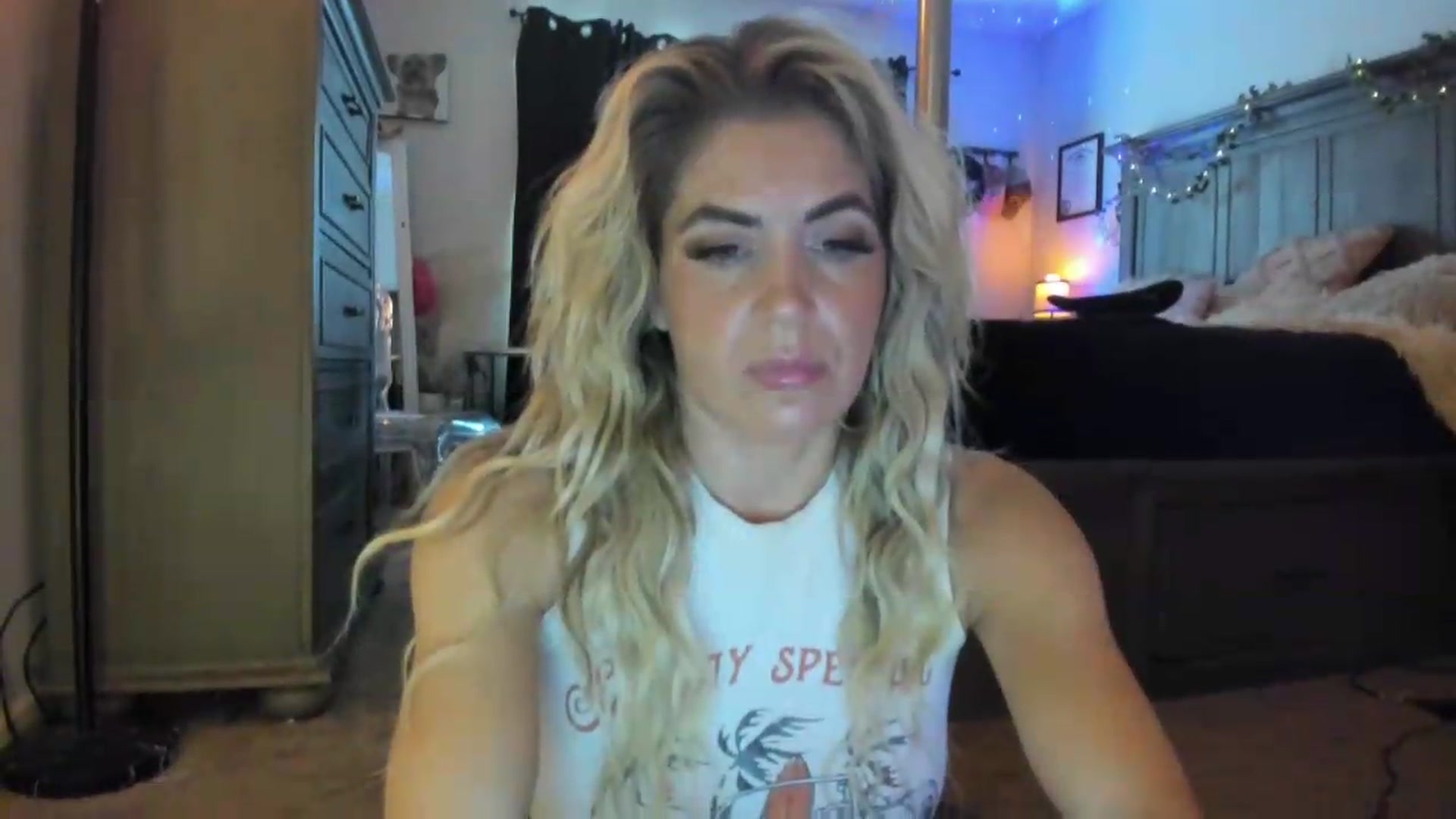 PoleBunnyXxx video thumbnail