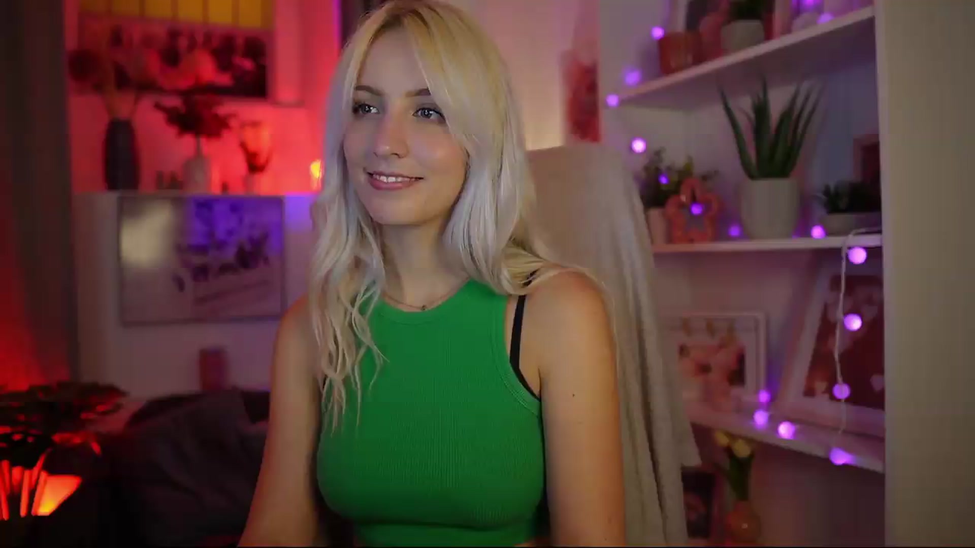 Lucy_Cutie video thumbnail