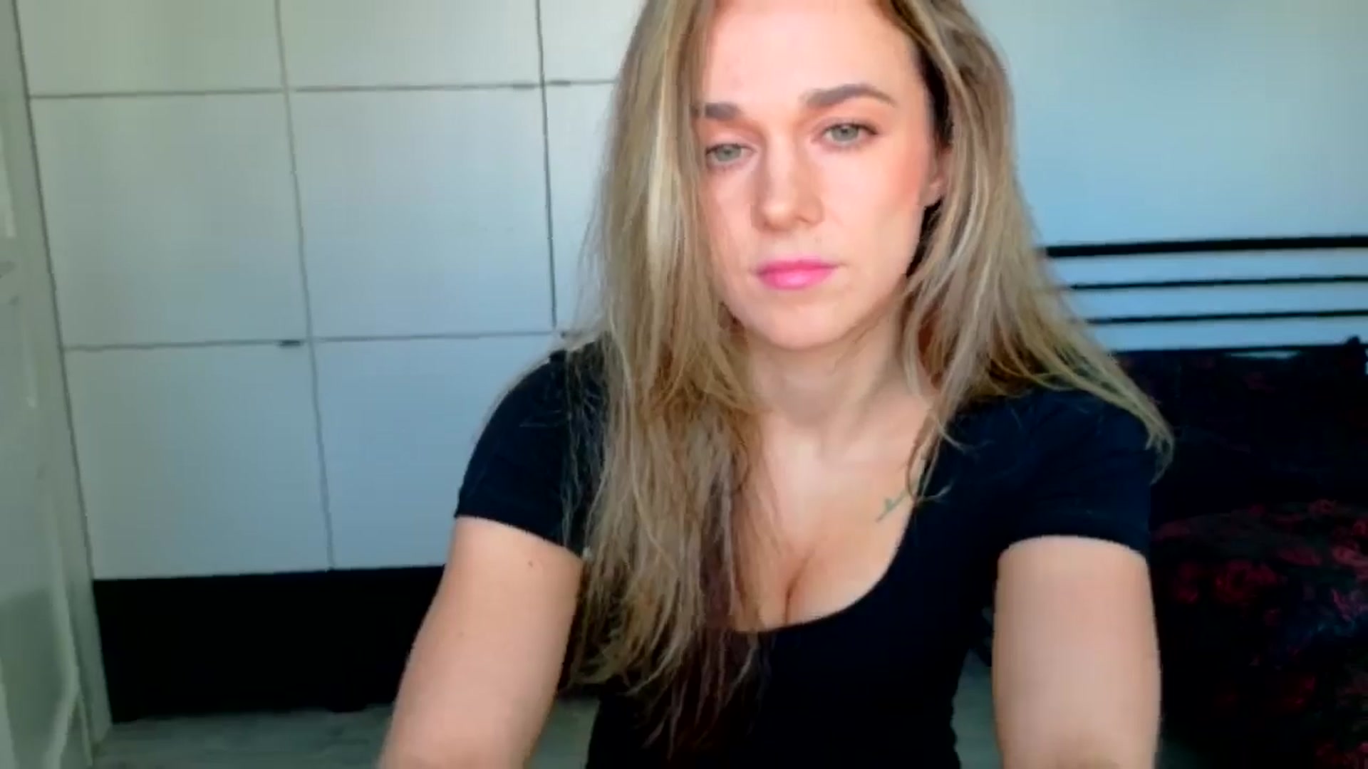 Mmminnie video thumbnail