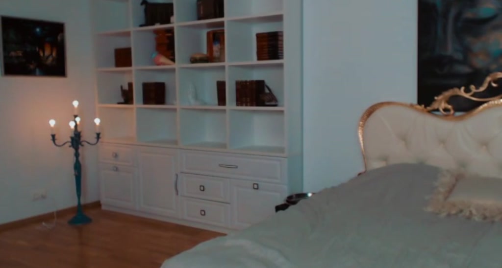 SwannaBelle video thumbnail