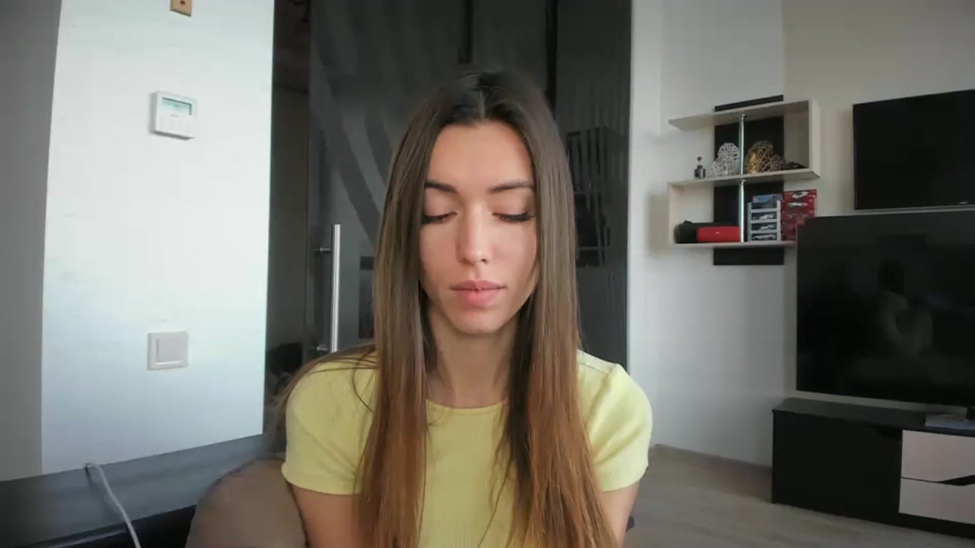 Onekiss1 video thumbnail