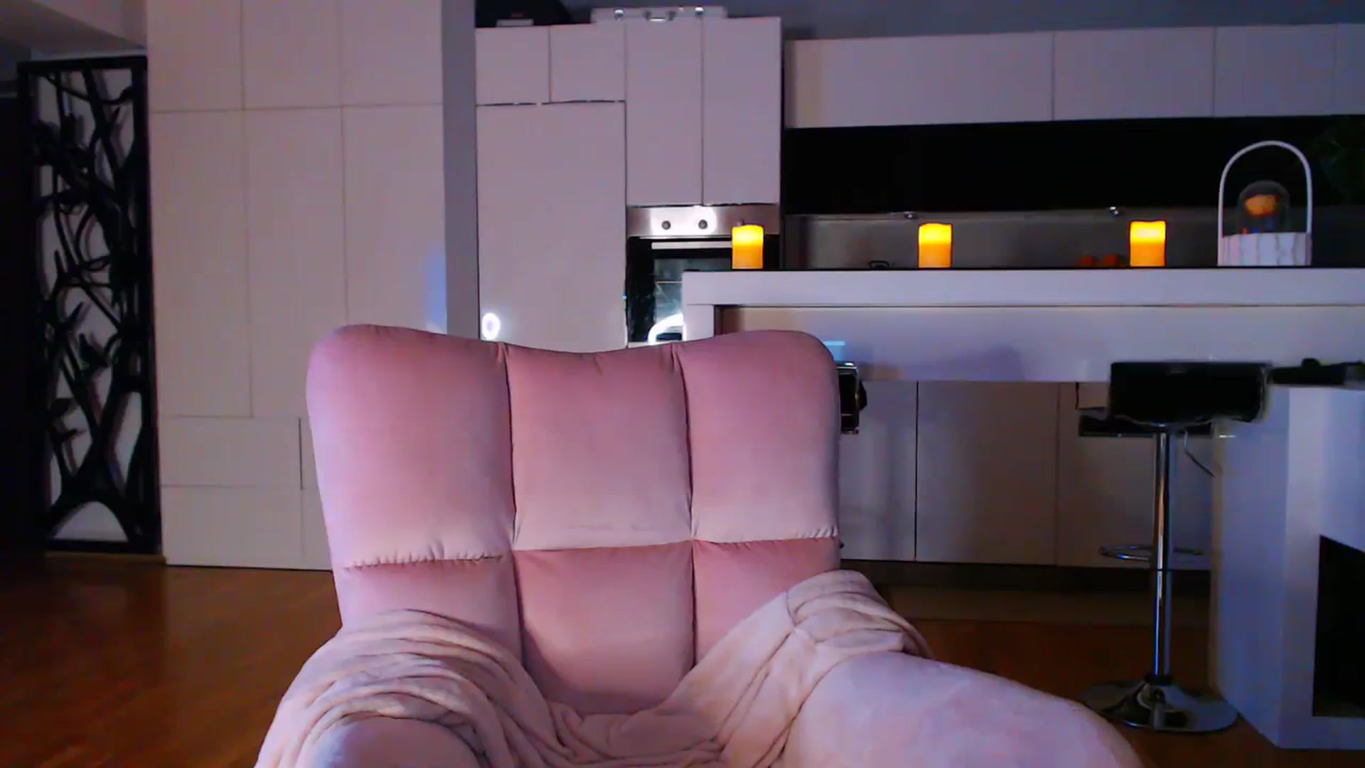 D_y_y video thumbnail