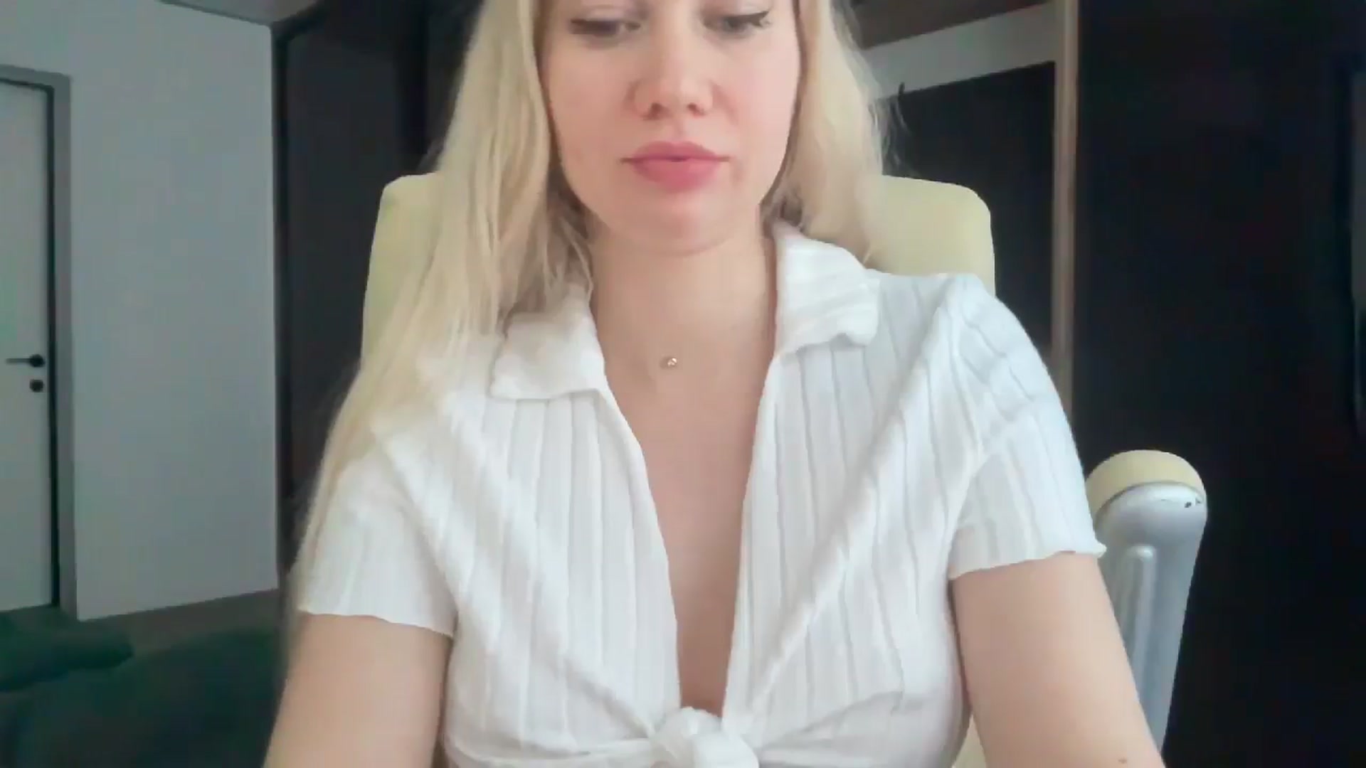 Miss_Sylvia video thumbnail