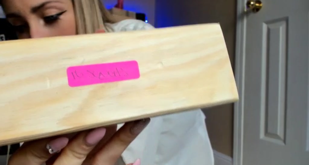 KellyBarbiee video thumbnail