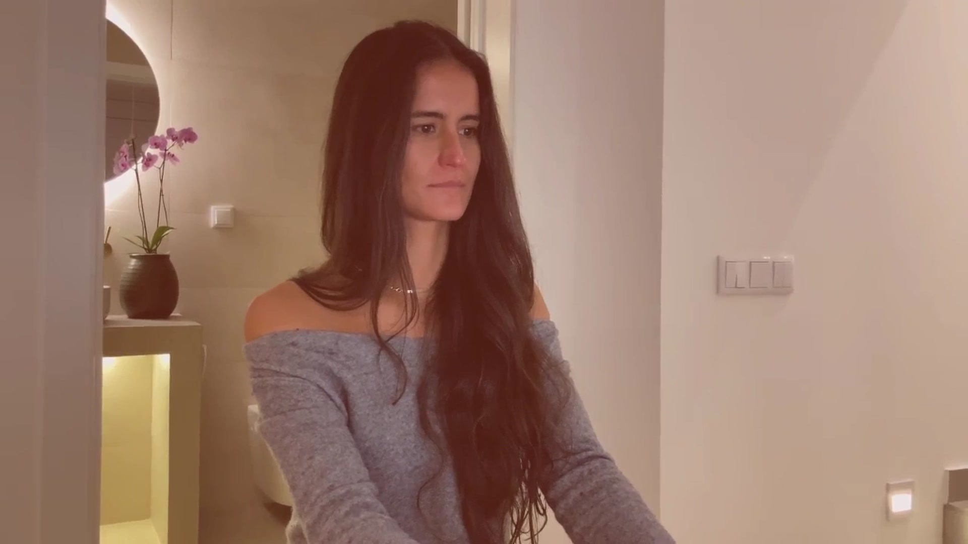 V_e_r_o_ video thumbnail