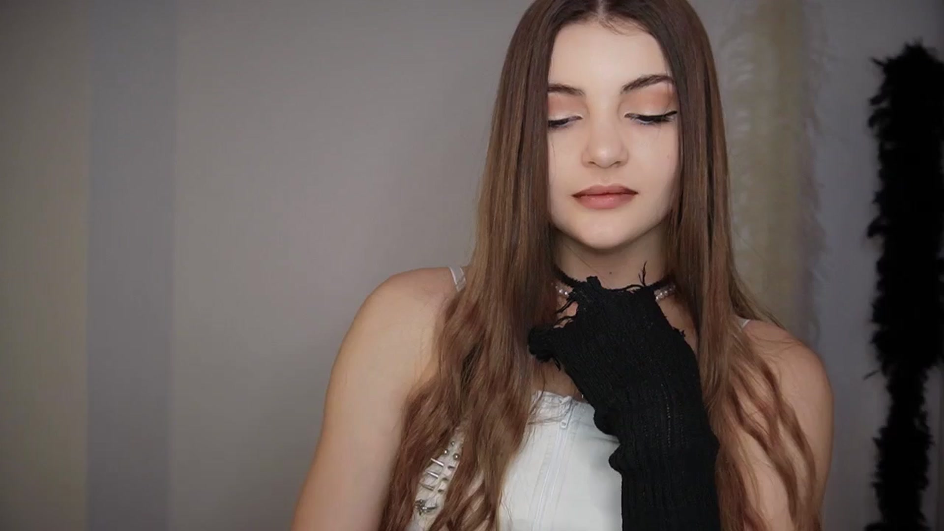 HelelGretta video thumbnail