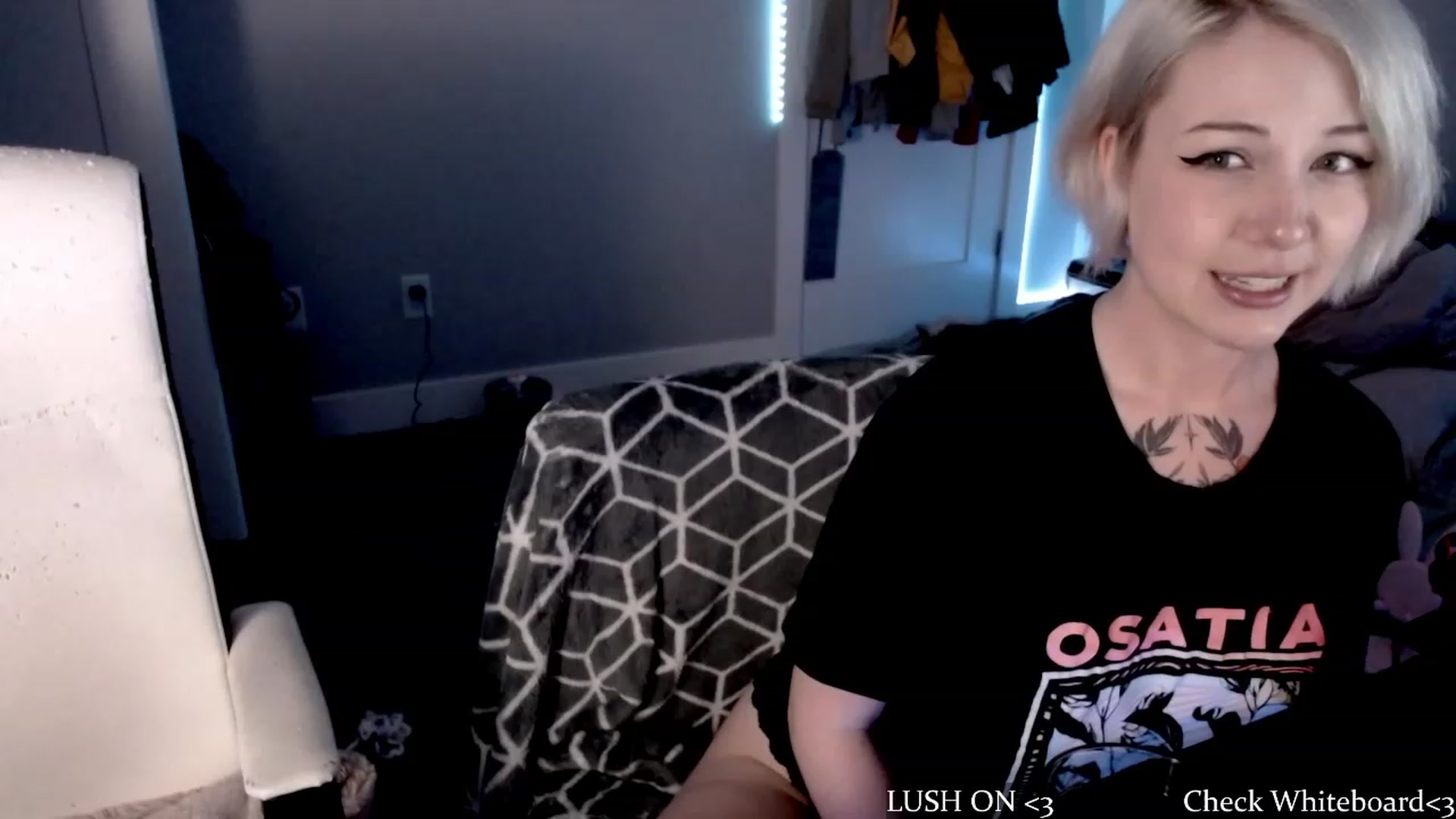 cuteholly video thumbnail