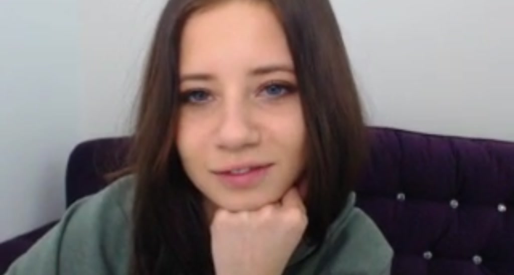 Brunetegirl_ video thumbnail