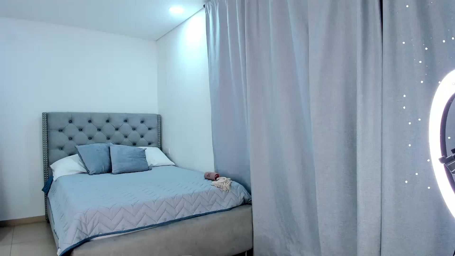 JullyAngel video thumbnail