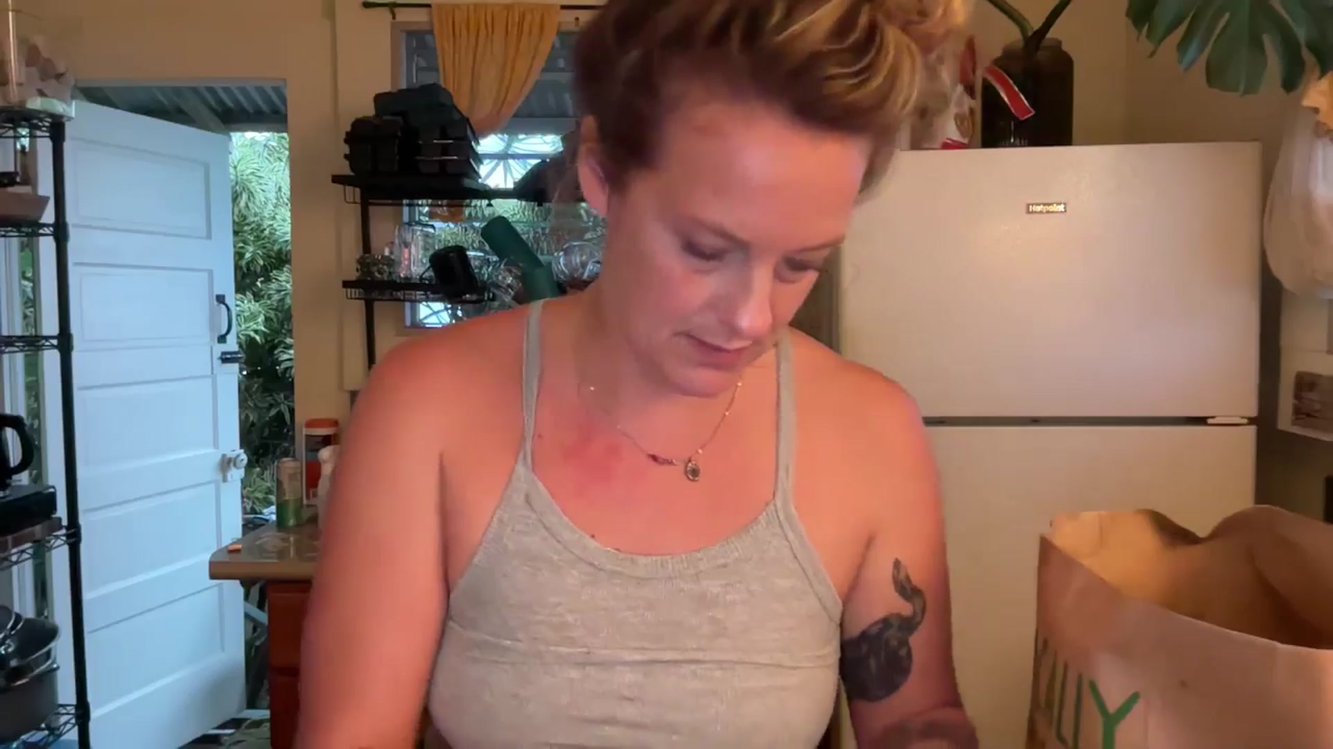 Ailia video thumbnail