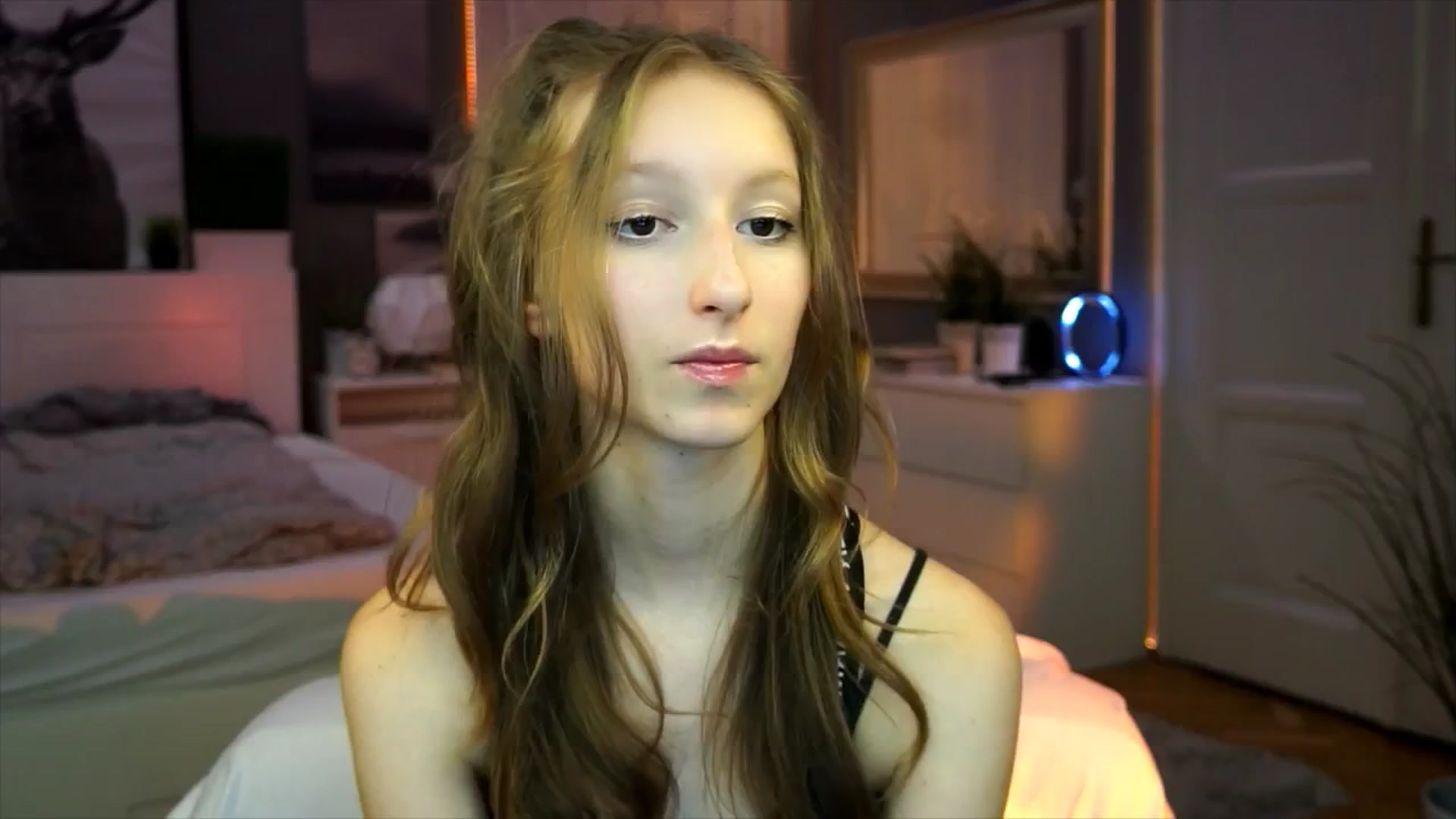 Kira9 video thumbnail