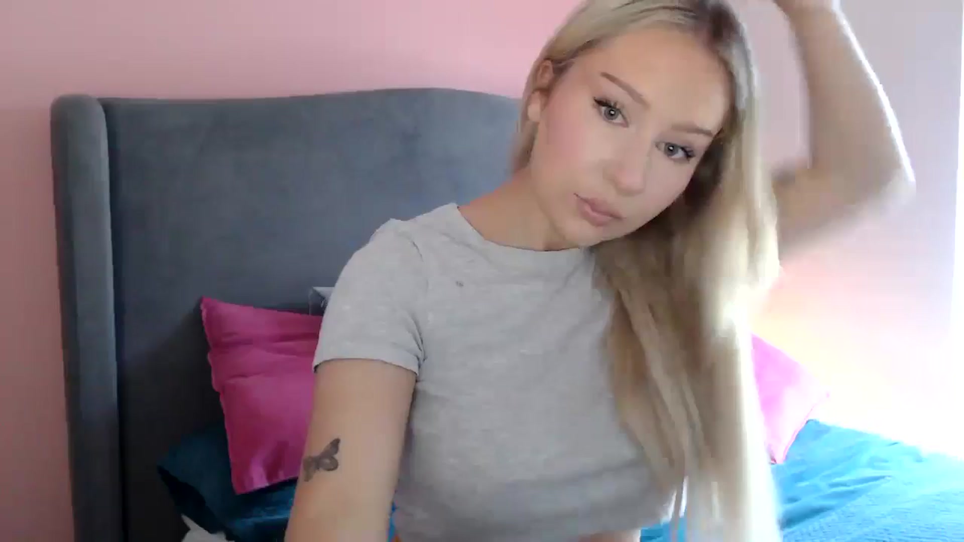 PetiteAvax video thumbnail
