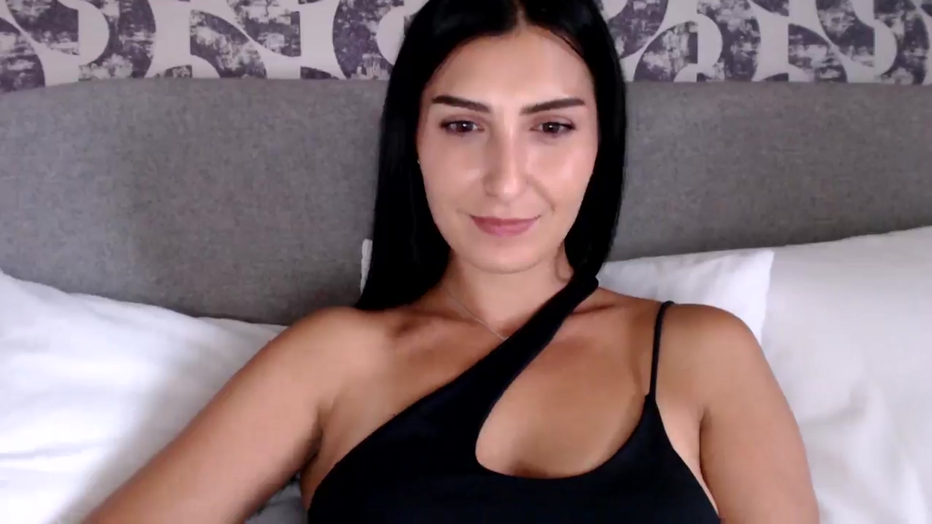 Leyla2 video thumbnail