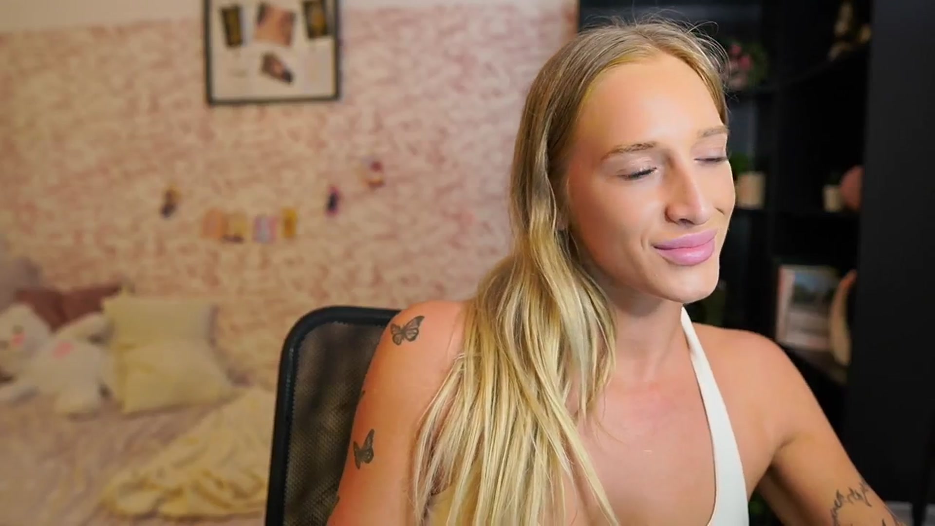 NicoletteShea video thumbnail