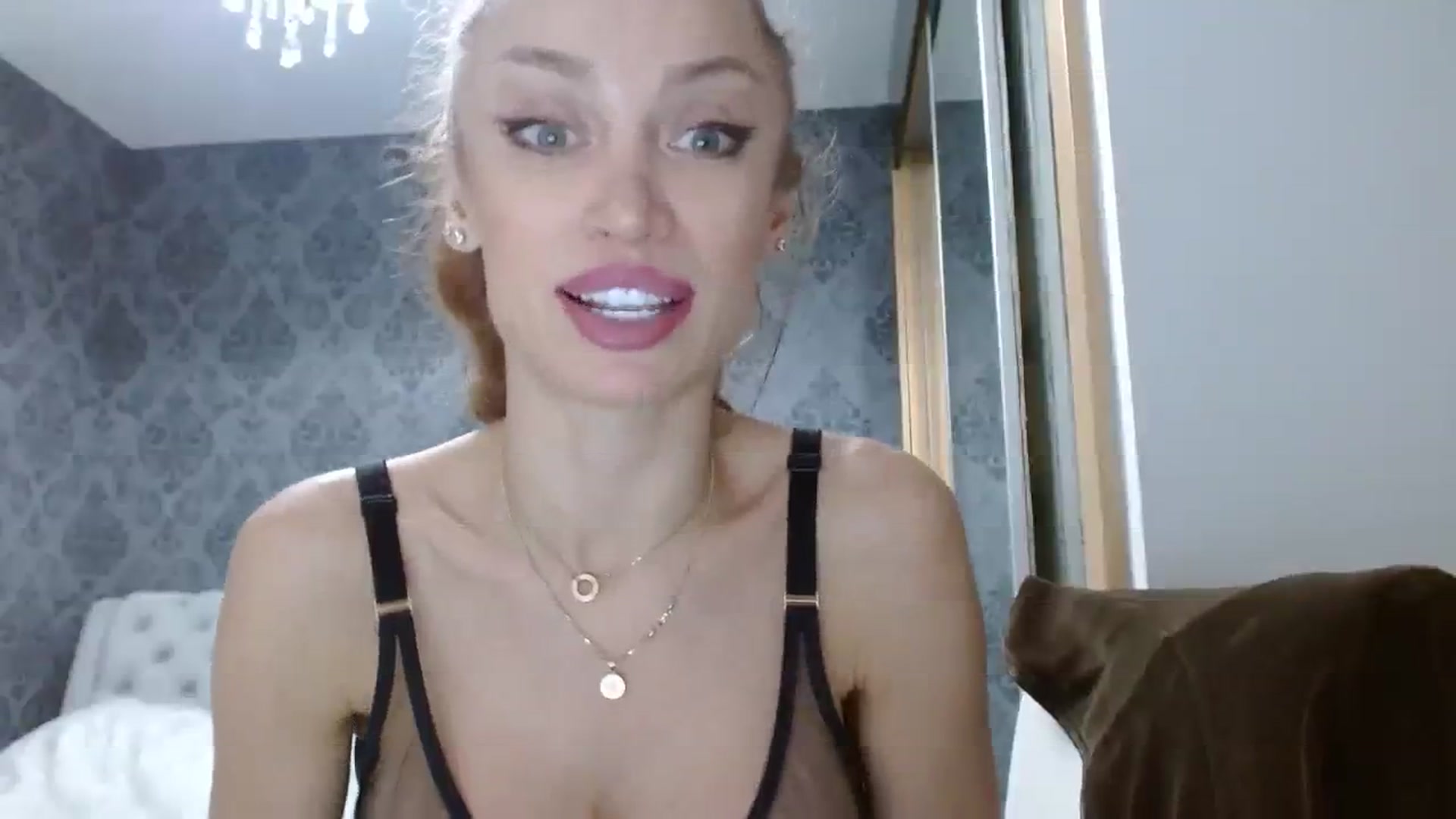 Anayys video thumbnail