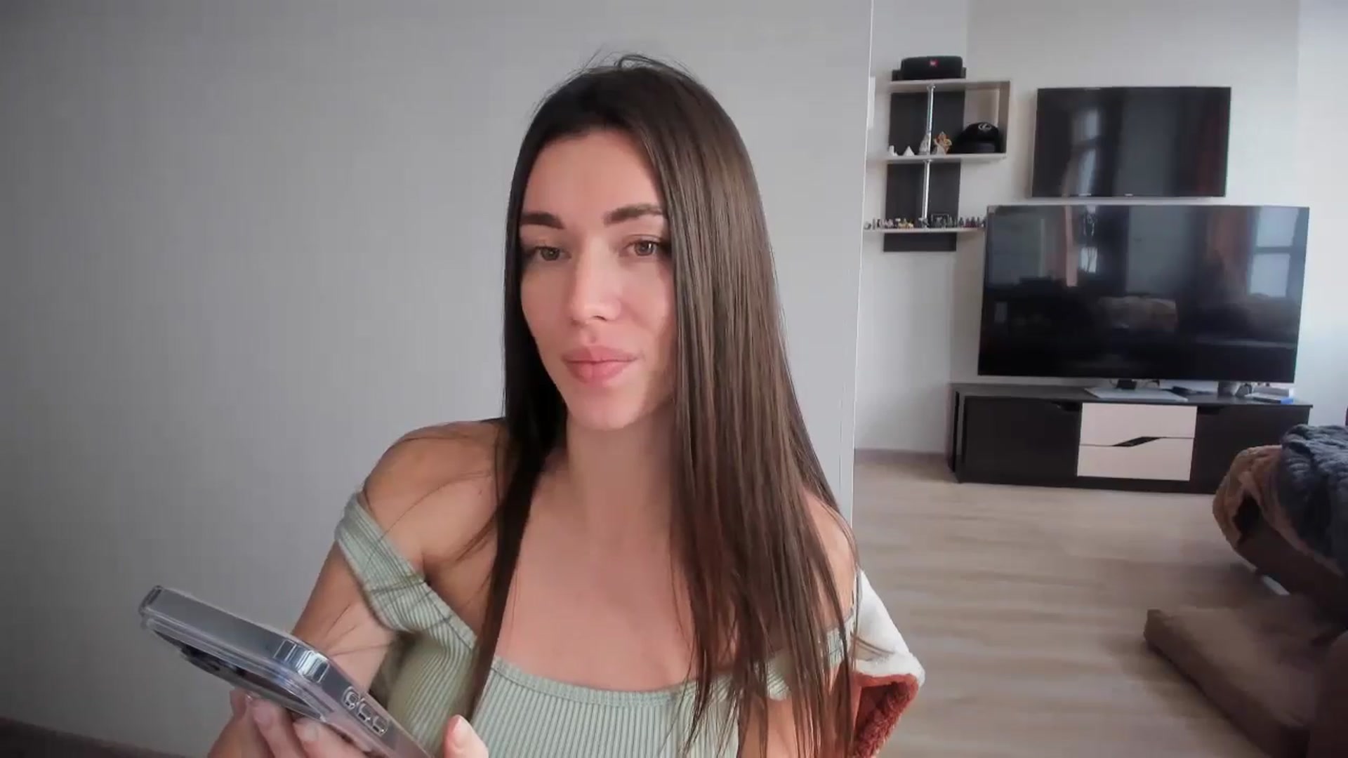 laurensaenz video thumbnail