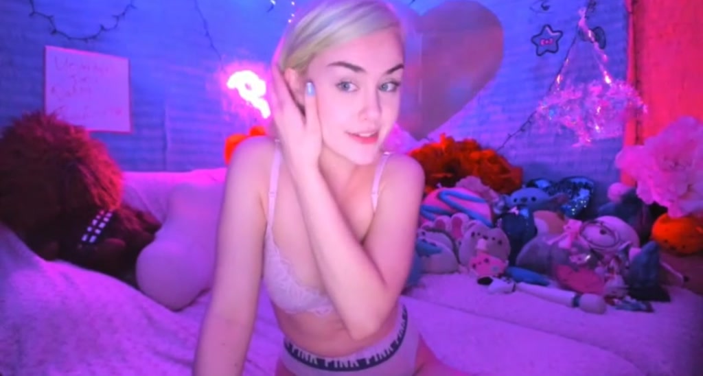 ClaraKitty video thumbnail