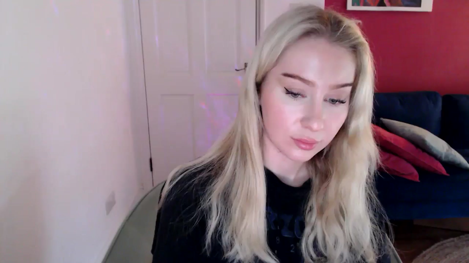PetiteAvax video thumbnail