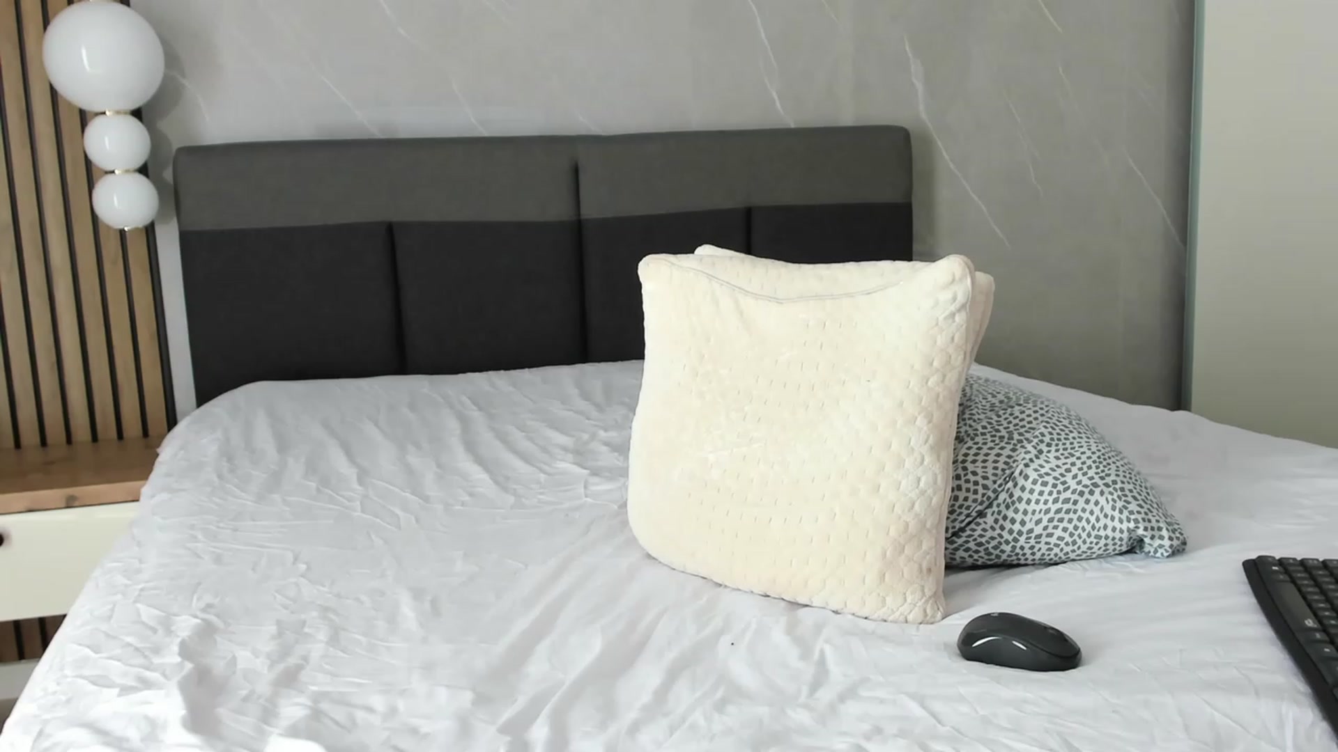 SaraDimond video thumbnail