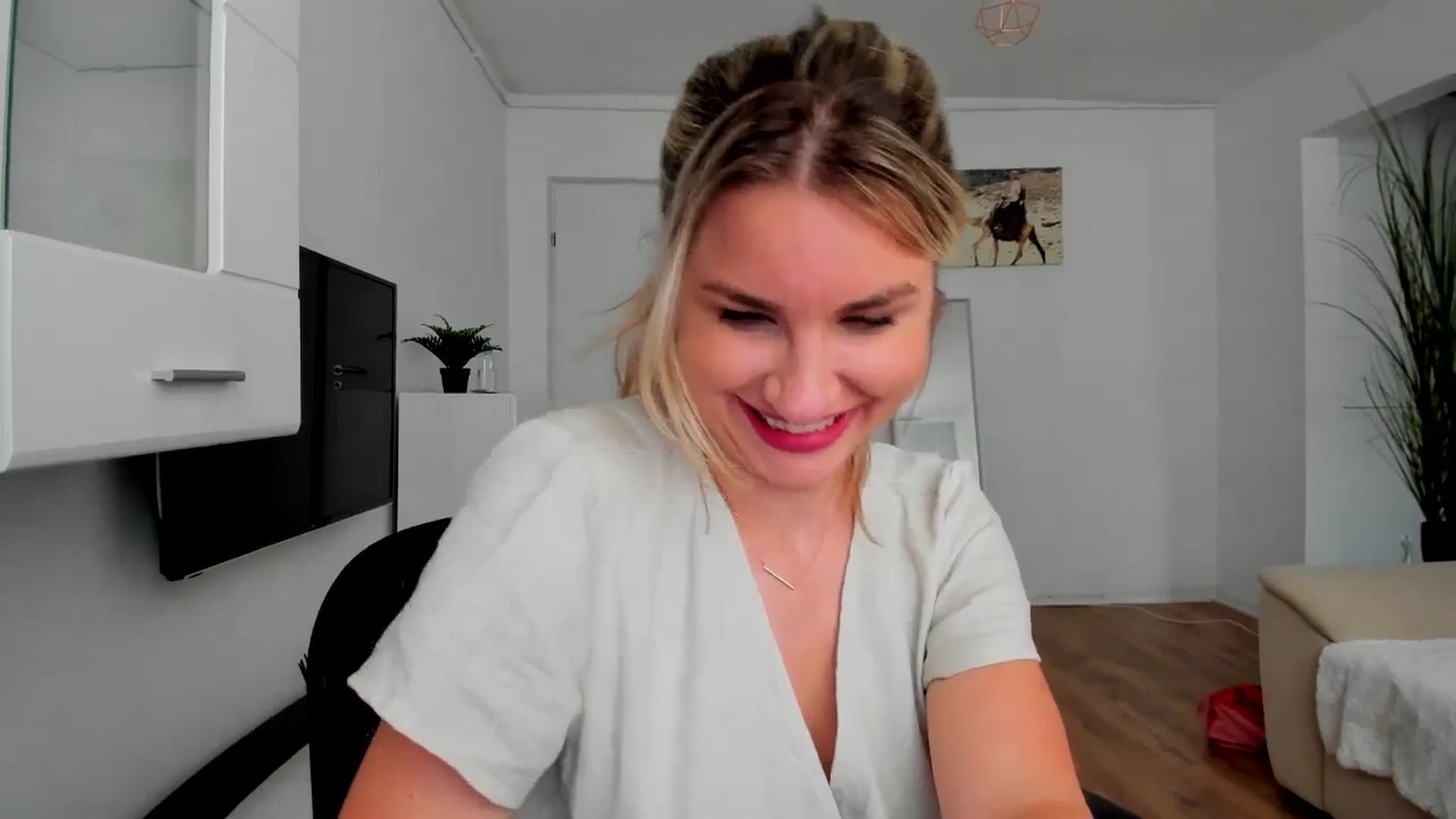 AlyMiss video thumbnail