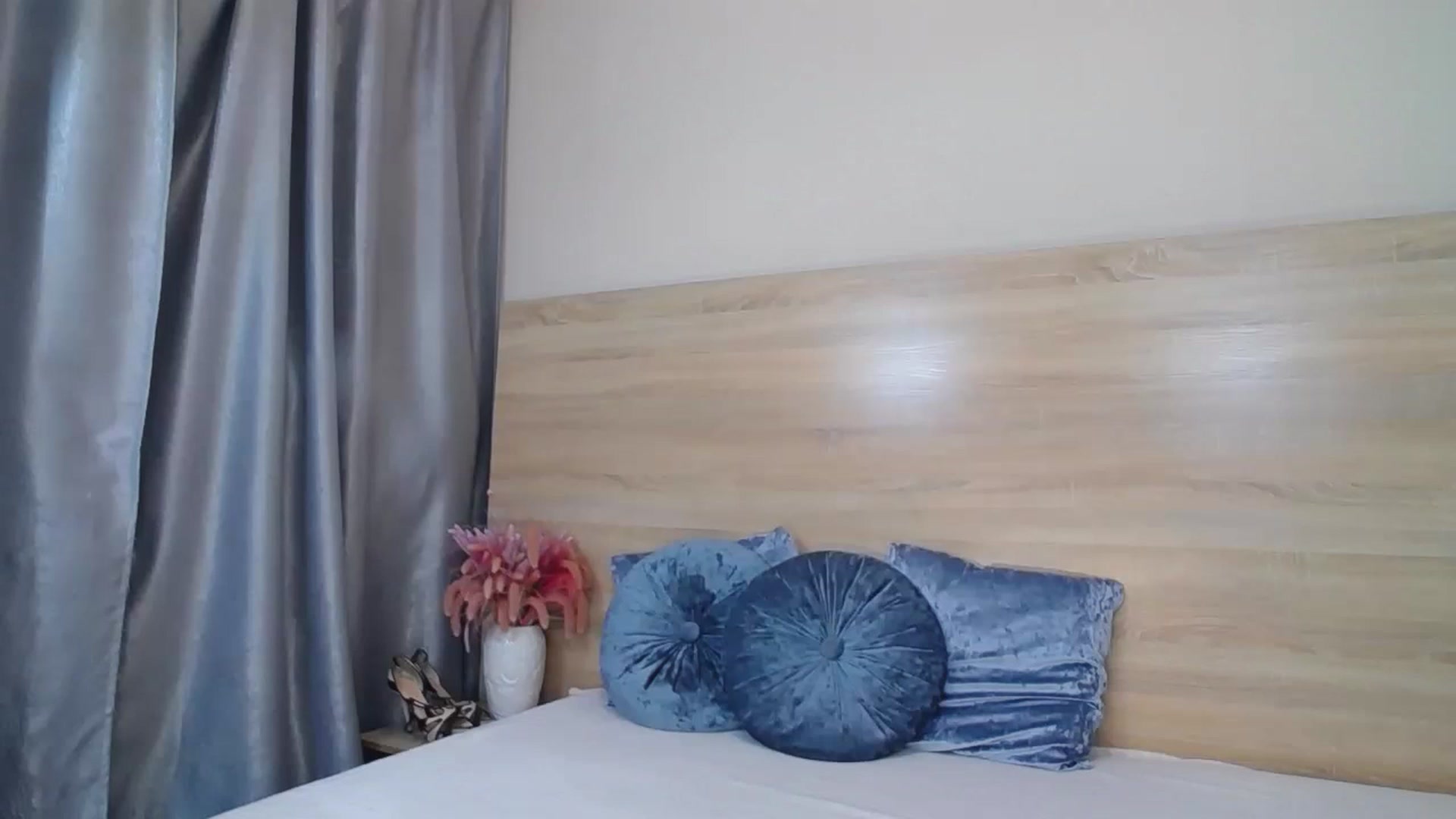 Floured video thumbnail
