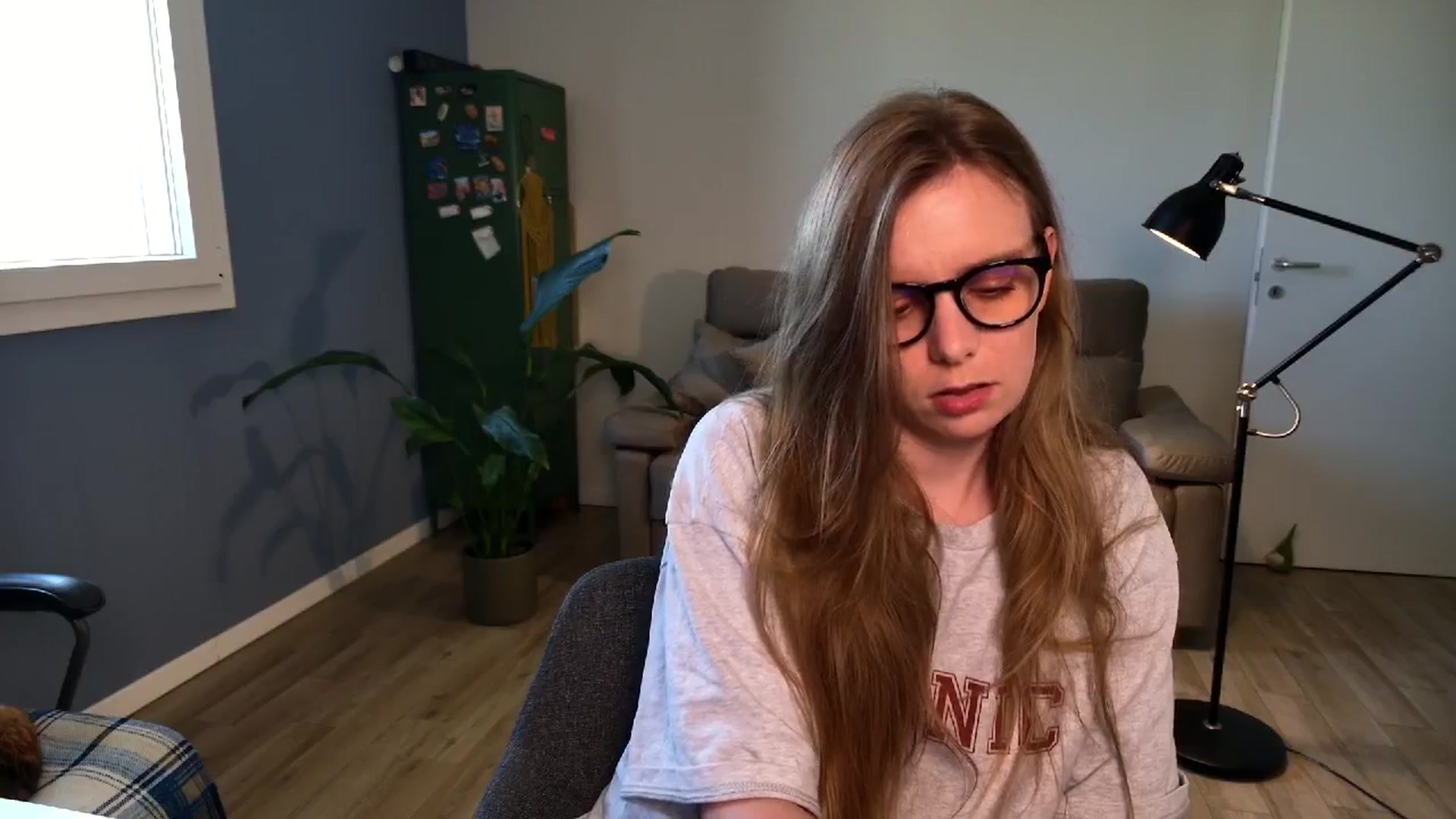Personage video thumbnail