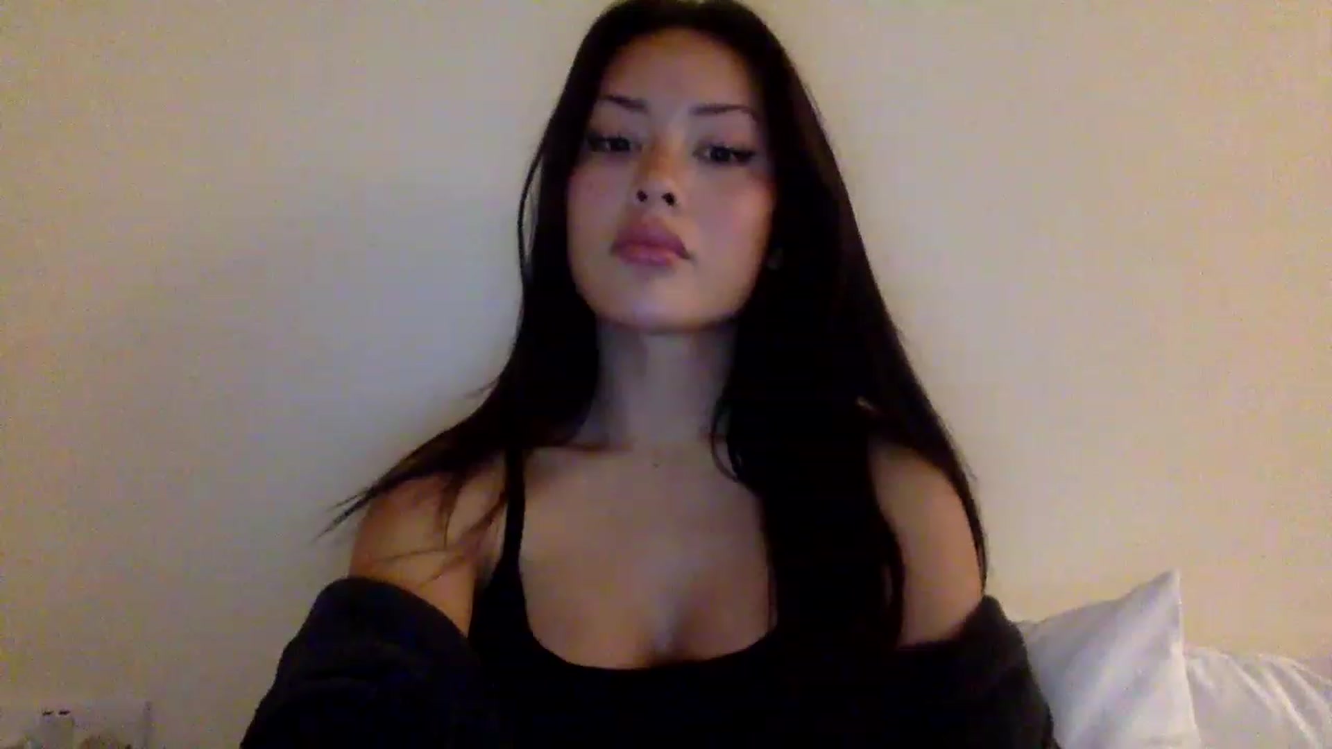 Miss_emiko video thumbnail