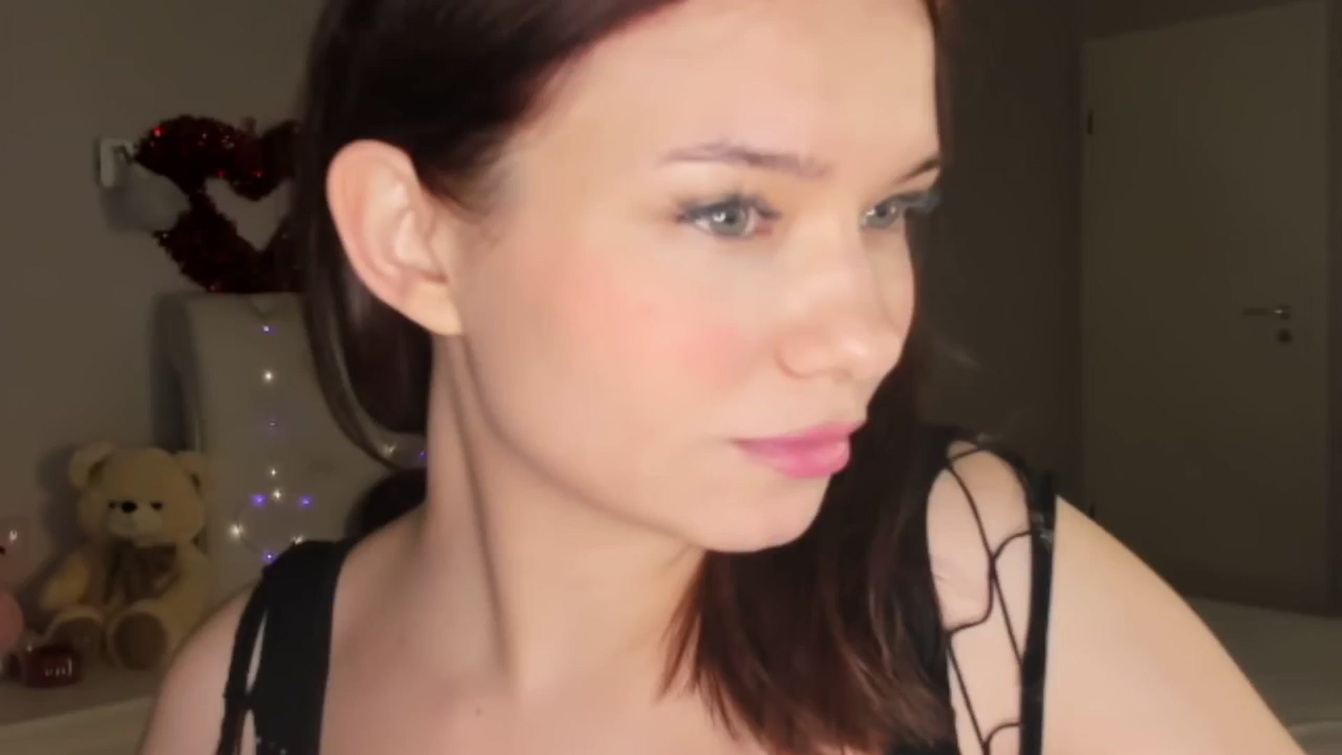Angieerosee video thumbnail
